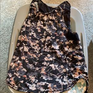 Lululemon work out top floral